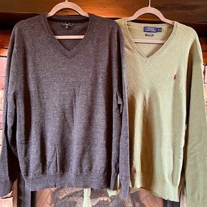 2 Mens VNeck Sweaters